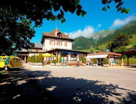 Hotel-Buffet De La Gare Chateau-d'Oex Exterior foto