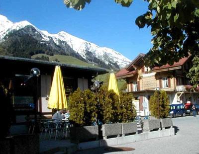 Hotel-Buffet De La Gare Chateau-d'Oex Exterior foto